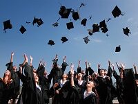 Bachelor oder Master – welcher Abschluss lohnt sich finanziell?